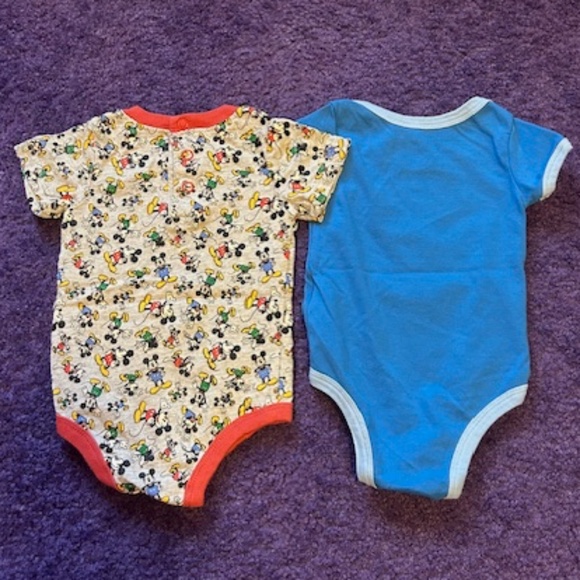 Mikey Mouse short sleeve Onesies - 3 months- (x2) - Picture 2 of 4